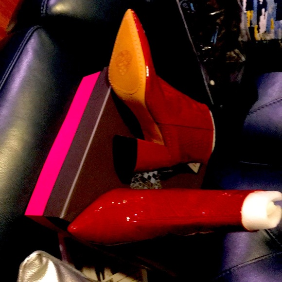 Sold - Picture 1 of 2